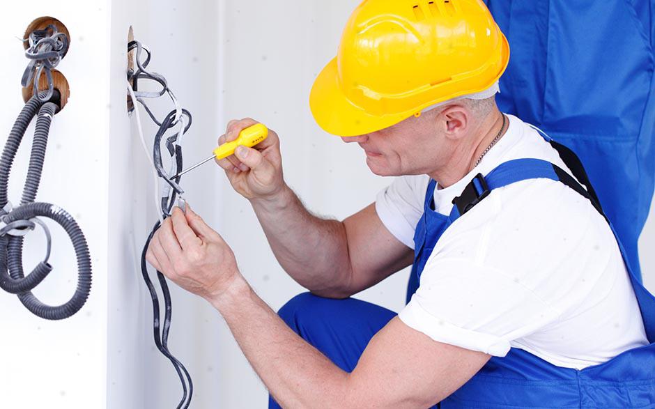électricien de maintenance Serris